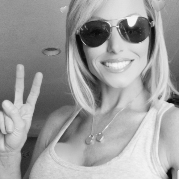 Meet your Posher, Monique - Picture 4 of 8